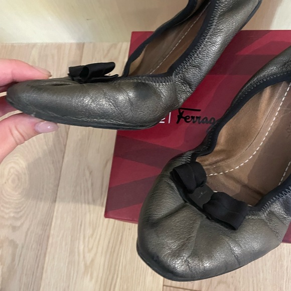 Ferragamo My Joy Leather Flat - Grey - Picture 4 of 5